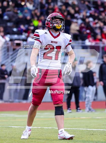 Thumbnail 1 in East Valley @ Tumwater (WIAA State 2A Semi Final) photogallery.