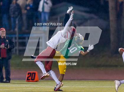 Thumbnail 1 in East Valley @ Tumwater (WIAA State 2A Semi Final) photogallery.