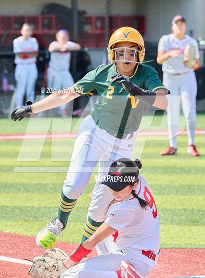 Thumbnail 3 in Vanden @ Carondelet photogallery.
