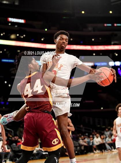 Thumbnail 2 in Christ the King vs. Fairfax (The Chosen 1's Invitational) photogallery.