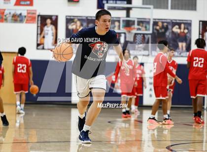 Thumbnail 1 in FR: Tucson @ Perry photogallery.