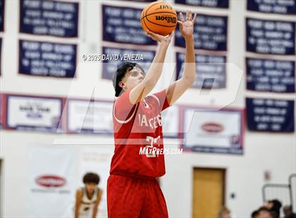 Thumbnail 2 in FR: Tucson @ Perry photogallery.