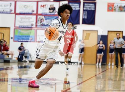 Thumbnail 1 in FR: Tucson @ Perry photogallery.