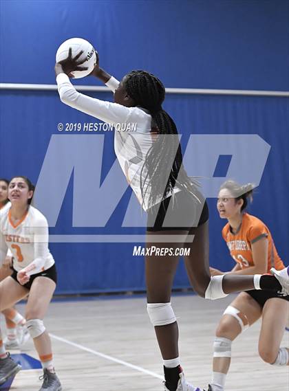 Thumbnail 2 in Saint Joseph vs. Palos Verdes (Dave Mohs Classic) photogallery.