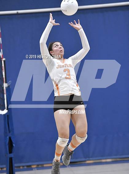 Thumbnail 1 in Saint Joseph vs. Palos Verdes (Dave Mohs Classic) photogallery.