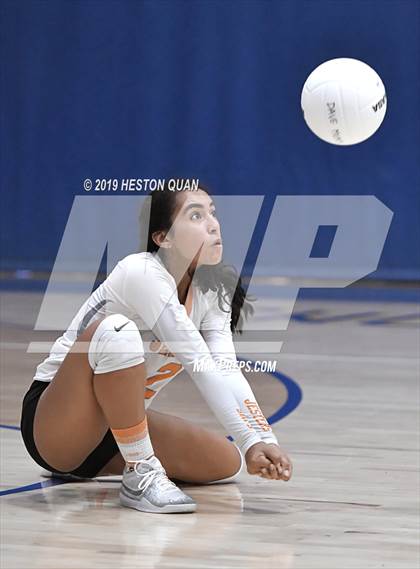 Thumbnail 1 in Saint Joseph vs. Palos Verdes (Dave Mohs Classic) photogallery.