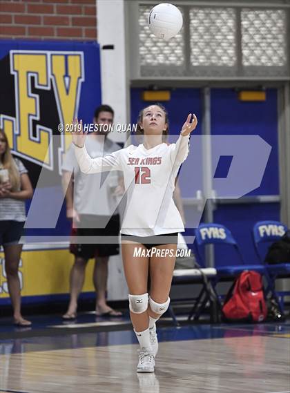 Thumbnail 1 in Saint Joseph vs. Palos Verdes (Dave Mohs Classic) photogallery.