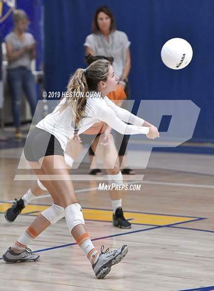 Thumbnail 1 in Saint Joseph vs. Palos Verdes (Dave Mohs Classic) photogallery.