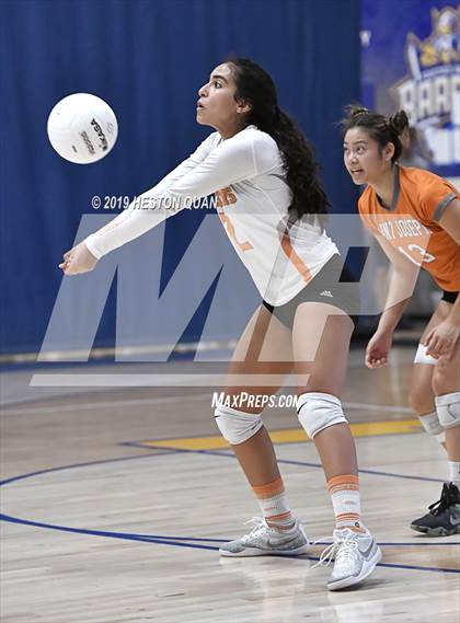 Thumbnail 2 in Saint Joseph vs. Palos Verdes (Dave Mohs Classic) photogallery.
