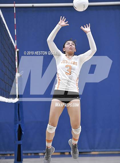 Thumbnail 2 in Saint Joseph vs. Palos Verdes (Dave Mohs Classic) photogallery.