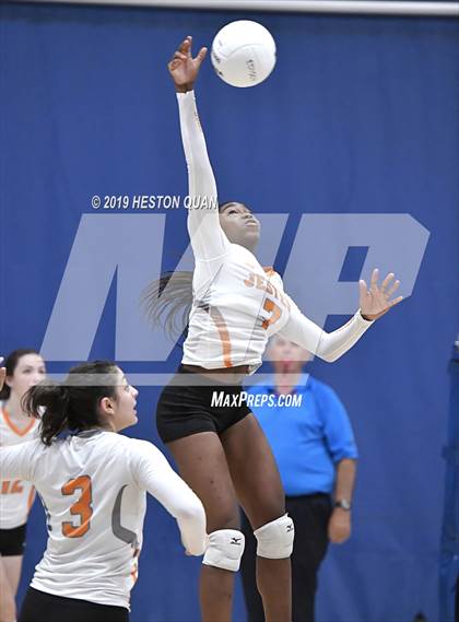 Thumbnail 1 in Saint Joseph vs. Palos Verdes (Dave Mohs Classic) photogallery.