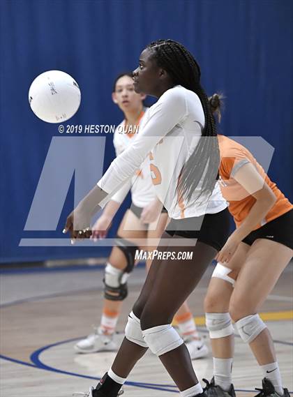 Thumbnail 1 in Saint Joseph vs. Palos Verdes (Dave Mohs Classic) photogallery.