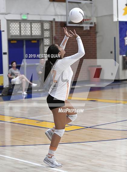 Thumbnail 2 in Saint Joseph vs. Palos Verdes (Dave Mohs Classic) photogallery.
