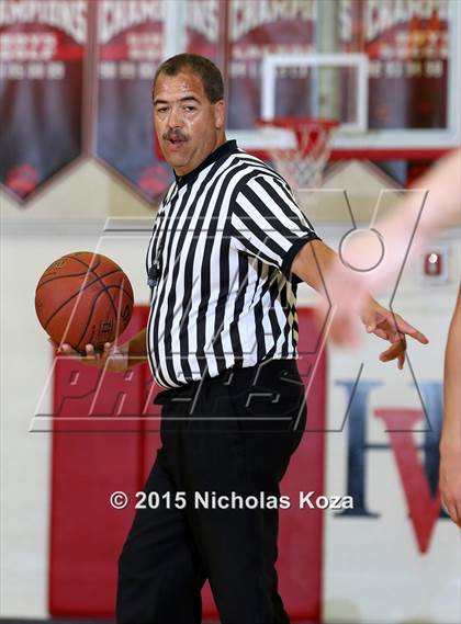 Thumbnail 3 in Harvard-Westlake vs. Mission Prep (CIF SS Playoff) photogallery.