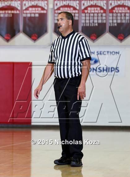 Thumbnail 2 in Harvard-Westlake vs. Mission Prep (CIF SS Playoff) photogallery.