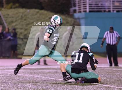Thumbnail 2 in Lassiter @ Roswell photogallery.