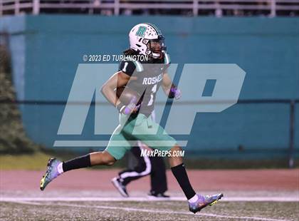 Thumbnail 3 in Lassiter @ Roswell photogallery.