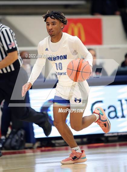 Thumbnail 1 in Atascocita vs. Hebron (McDonald's Texas Invitational) photogallery.