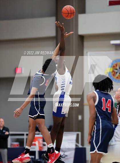 Thumbnail 2 in Atascocita vs. Hebron (McDonald's Texas Invitational) photogallery.