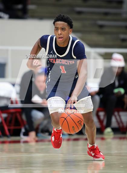 Thumbnail 1 in Atascocita vs. Hebron (McDonald's Texas Invitational) photogallery.