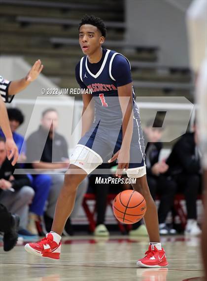 Thumbnail 1 in Atascocita vs. Hebron (McDonald's Texas Invitational) photogallery.