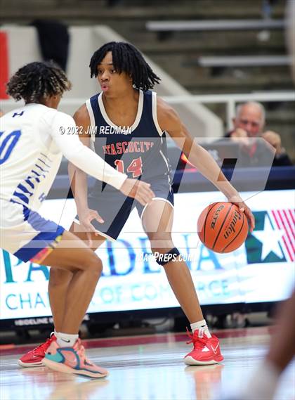 Thumbnail 1 in Atascocita vs. Hebron (McDonald's Texas Invitational) photogallery.