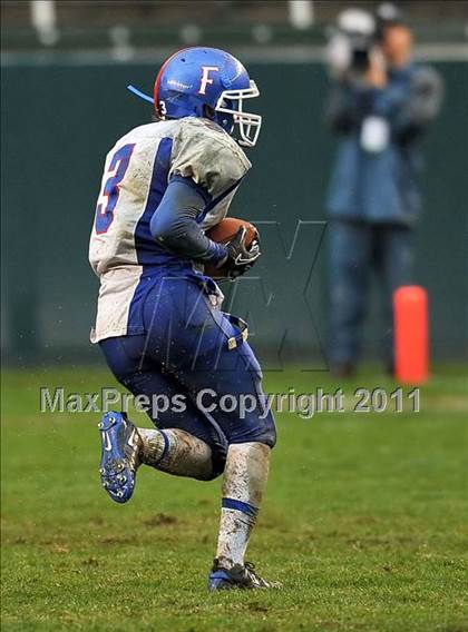 Thumbnail 3 in Serra vs. Folsom (CIF State D2 Final) photogallery.