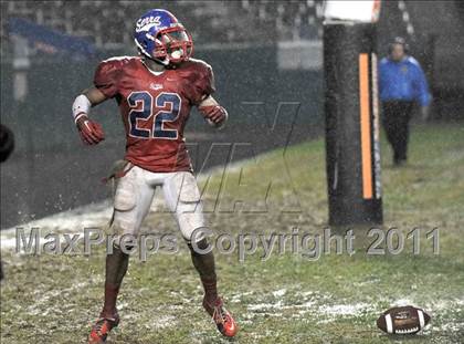 Thumbnail 2 in Serra vs. Folsom (CIF State D2 Final) photogallery.