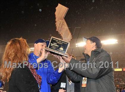 Thumbnail 2 in Serra vs. Folsom (CIF State D2 Final) photogallery.