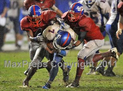 Thumbnail 1 in Serra vs. Folsom (CIF State D2 Final) photogallery.