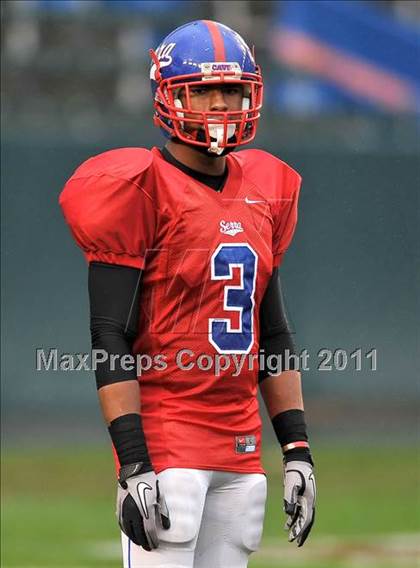 Thumbnail 1 in Serra vs. Folsom (CIF State D2 Final) photogallery.