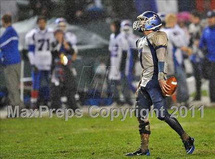Thumbnail 1 in Serra vs. Folsom (CIF State D2 Final) photogallery.