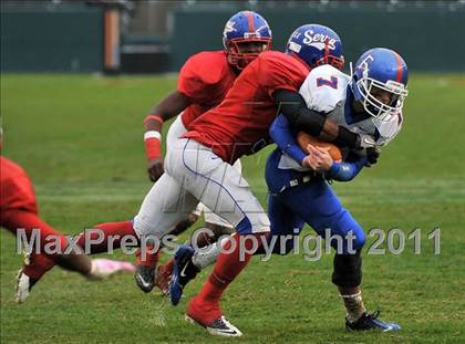 Thumbnail 3 in Serra vs. Folsom (CIF State D2 Final) photogallery.