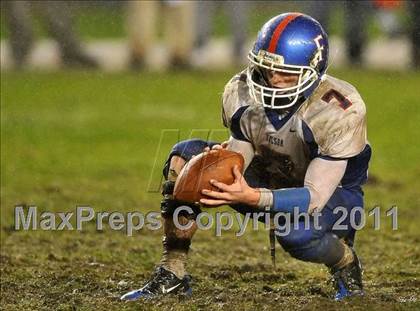 Thumbnail 2 in Serra vs. Folsom (CIF State D2 Final) photogallery.