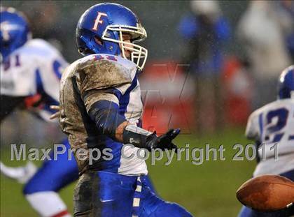 Thumbnail 2 in Serra vs. Folsom (CIF State D2 Final) photogallery.