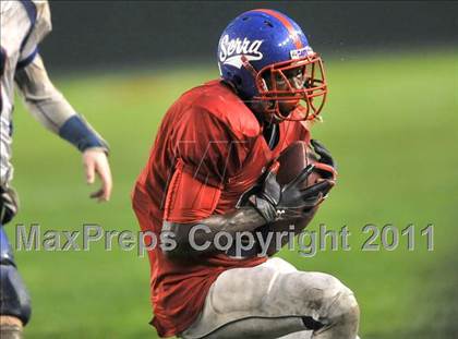 Thumbnail 3 in Serra vs. Folsom (CIF State D2 Final) photogallery.
