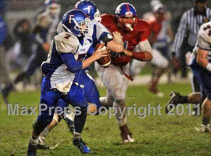 Thumbnail 3 in Serra vs. Folsom (CIF State D2 Final) photogallery.
