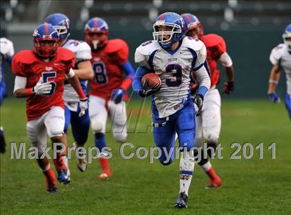 Thumbnail 1 in Serra vs. Folsom (CIF State D2 Final) photogallery.