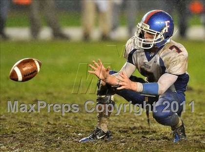 Thumbnail 1 in Serra vs. Folsom (CIF State D2 Final) photogallery.
