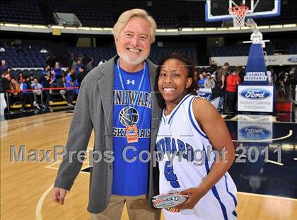 Thumbnail 2 in Windward vs. Bishop Montgomery (CIF SS 4AA Final) photogallery.
