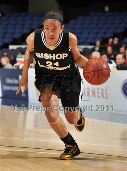 Thumbnail 1 in Windward vs. Bishop Montgomery (CIF SS 4AA Final) photogallery.