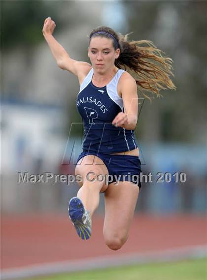 Thumbnail 2 in CIF LACS Masters Championships photogallery.
