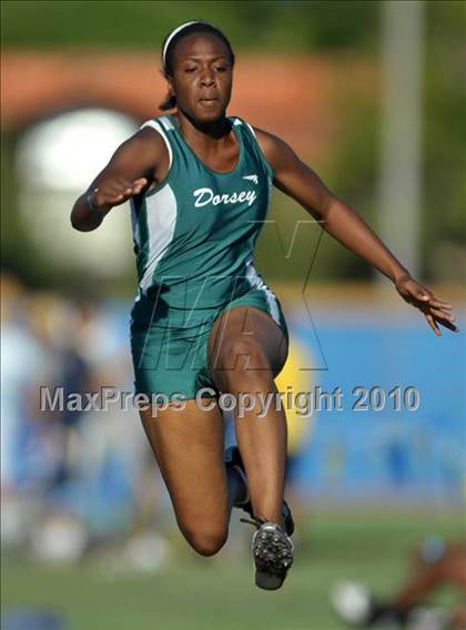 Thumbnail 2 in CIF LACS Masters Championships photogallery.