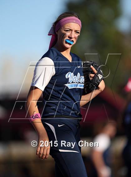 Thumbnail 1 in Valor Christian vs. Frederick (CHSAA 4A Quarterfinal) photogallery.