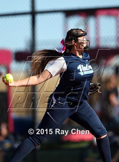 Thumbnail 2 in Valor Christian vs. Frederick (CHSAA 4A Quarterfinal) photogallery.