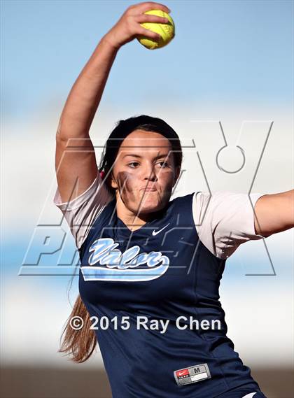 Thumbnail 3 in Valor Christian vs. Frederick (CHSAA 4A Quarterfinal) photogallery.