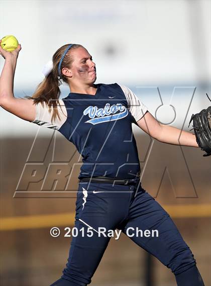 Thumbnail 2 in Valor Christian vs. Frederick (CHSAA 4A Quarterfinal) photogallery.