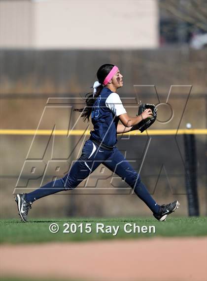 Thumbnail 2 in Valor Christian vs. Frederick (CHSAA 4A Quarterfinal) photogallery.