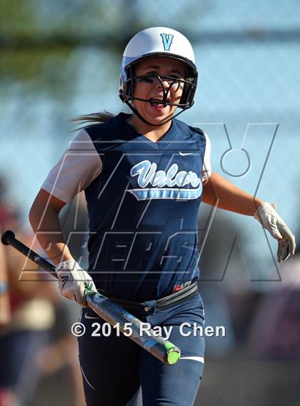 Thumbnail 3 in Valor Christian vs. Frederick (CHSAA 4A Quarterfinal) photogallery.