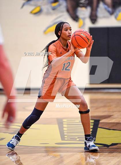 Thumbnail 3 in Giddings vs Caldwell photogallery.
